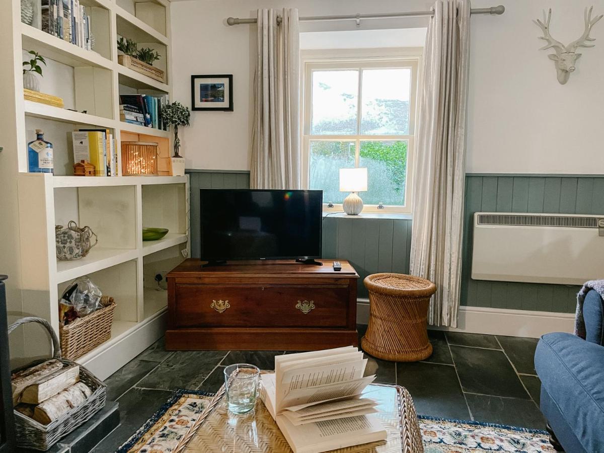 Old Pier Cottage Tarbert ทาร์เบิร์ต ภายนอก รูปภาพ